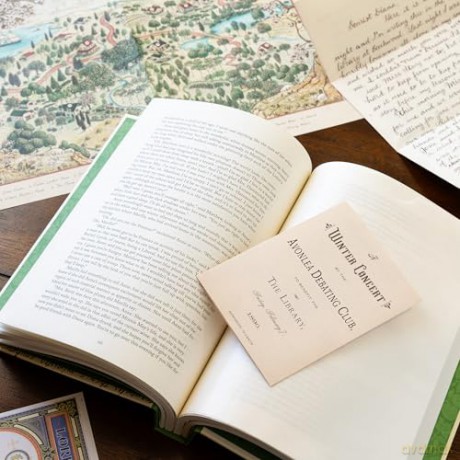Anne of Green Gables: The Complete Novel, Featuring the Characters' Letters and Mementos, Written and Folded by Hand (Handwritten Classics) - Barbara Heller [KSIĄŻKA]