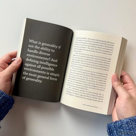 Artificial General Intelligence (MIT Press Essential Knowledge) - Julian Togelius [KSIĄŻKA]