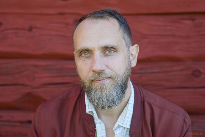 At Work in the Ruins: Finding Our Place in the Time of Climate Crises and Other Emergencies - Dougald Hine [KSIĄŻKA]