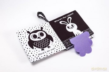 Baby's First Cloth Book: Cuddly Bear - Ingela P Arrhenius [KSIĄŻKA]