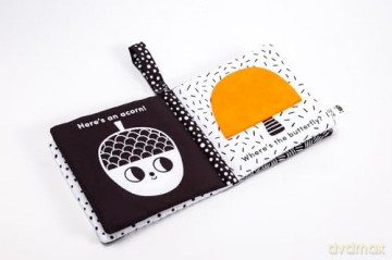 Baby's First Cloth Book: Cuddly Bear - Ingela P Arrhenius [KSIĄŻKA]