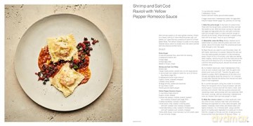Bobby Flay: Chapter One: Iconic Recipes and Inspirations from a Groundbreaking American Chef (A Cookbook) - Bobby Flay [KSIĄŻKA]