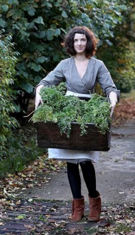 Botanical Dyes: A seasonal guide to sustainable dyeing - Aurélia Wolff [KSIĄŻKA]