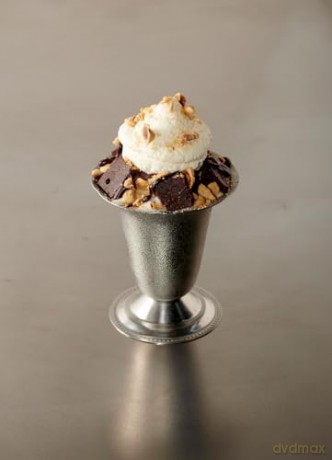 Café Cecilia Cookbook - Max Rocha [KSIĄŻKA]