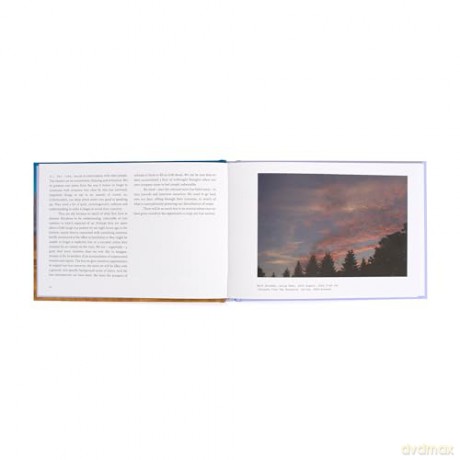 Calm in 40 Images: The Art of Finding Serenity: 3 - The School of Life [KSIĄŻKA]