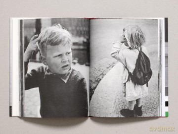 Captured by the Norwegians - Aki Books [KSIĄŻKA]