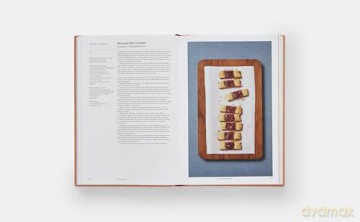 Crumbs: Cookies and Sweets from Around the World - Ben Mims [KSIĄŻKA]
