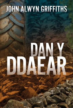 Dan y Ddaear - John Alwyn Griffiths [KSIĄŻKA]