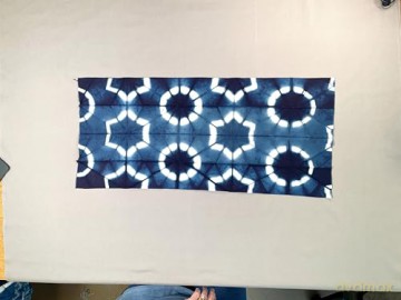 Discover Shibori: Creative Techniques in Natural Indigo Dyeing - Debbie Maddy [KSIĄŻKA]