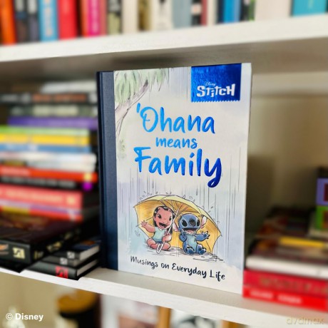 Disney Stitch - ´Ohana Means Family: Musings on Everyday Life - Denise Shimabukuro [KSIĄŻKA]