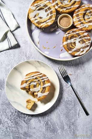 Dolly's Desserts: There's always room for dessert! - Charlie Smark [KSIĄŻKA]