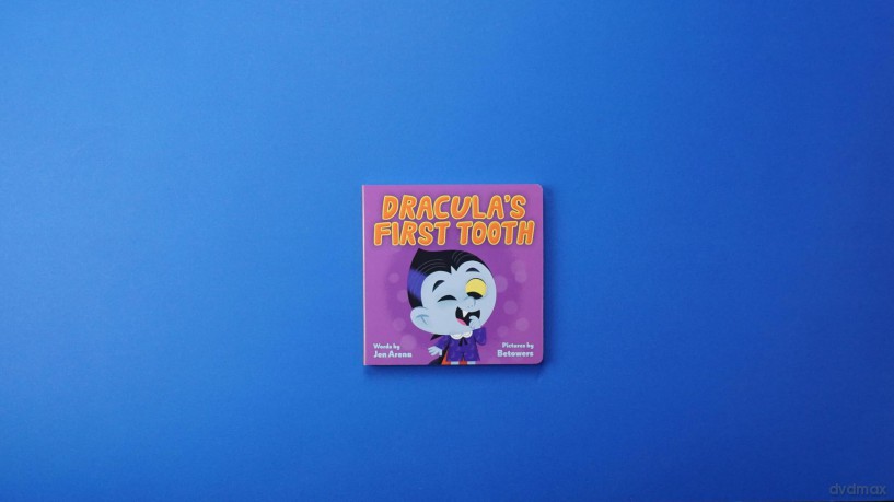 Dracula's First Tooth - Jen Arena [KSIĄŻKA]