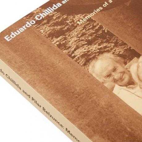 Eduardo Chillida and Pilar Belzunce: Memories of a Daughter - Susana Chillida [KSIĄŻKA]