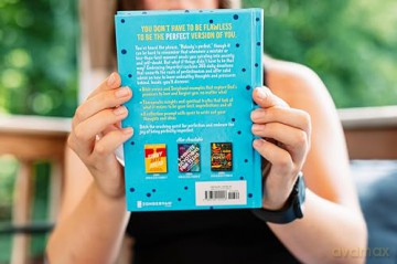 Embracing Imperfect: 365 Devotions for Living Authentically - Lindsay Franklin [KSIĄŻKA]