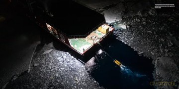 Endurance: The Discovery of Shackleton's Legendary Ship - John Shears [KSIĄŻKA]