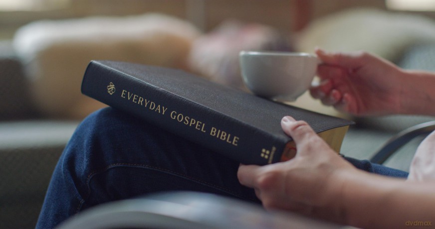 ESV Everyday Gospel Bible: Connecting Scripture to All of Life (Genuine Leather, Black) [KSIĄŻKA]