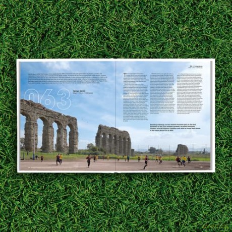 European Football's Greatest Grounds: A Photographic Collection of Europe's Most Breathtaking Football Venues: One Hundred Must-See Football Venues - Leon Gladwell [KSIĄŻKA]