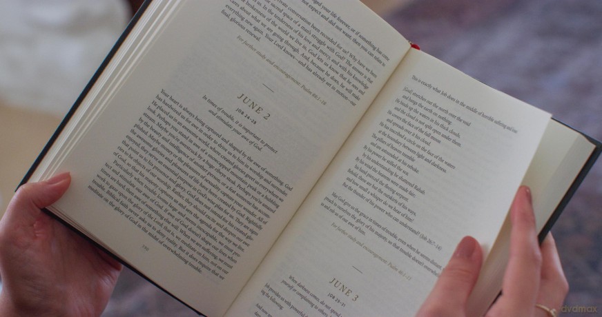 Everyday Gospel: A Daily Devotional Connecting Scripture to All of Life - Paul David Tripp [KSIĄŻKA]