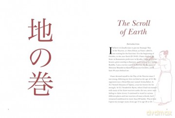 Five Rings: The Classic Text on Mastery in Swordsmanship, Leadership and Conflict: A New Translation (Chinese Bound) - Miyamoto Musashi [KSIĄŻKA]