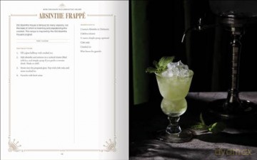 Food to Die For: Recipes and Stories from America's Most Legendary Haunted Places - Amy Bruni [KSIĄŻKA]