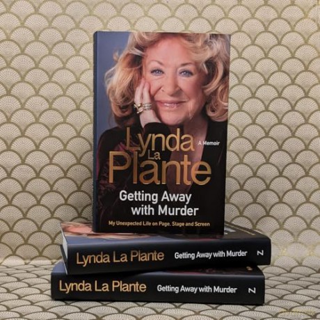 Getting Away with Murder: My Unexpected Life on Page, Stage and Screen - Lynda La Plante [KSIĄŻKA]