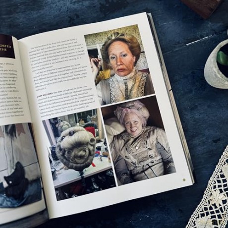 Ghosts: Brought to Life: THE PERFECT CHRISTMAS GIFT FOR BBC GHOSTS FANS - Laurence Rickard [KSIĄŻKA]