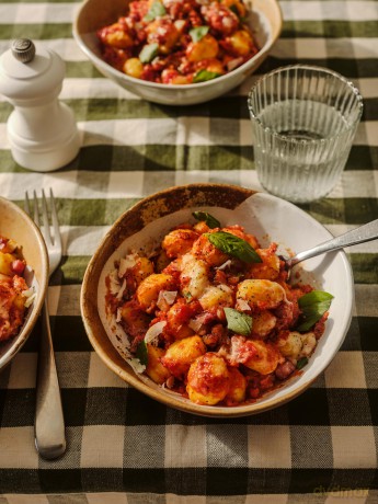 Gino's Air Fryer Cookbook: Italian Classics Made Easy, The Sunday Times bestseller (Bloomsbury Publishing) - Gino D'Acampo [KSIĄŻKA]