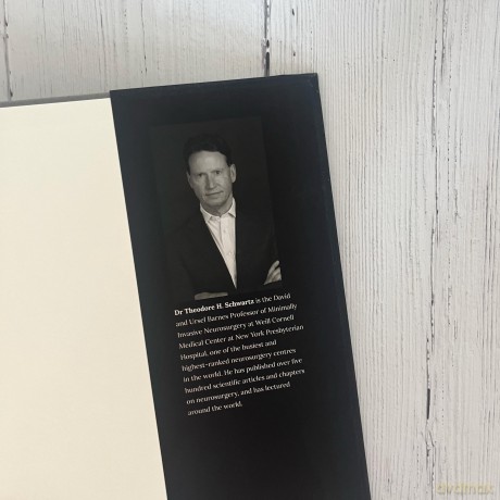 Gray Matters: A Biography of Brain Surgery - Theodore Schwartz [KSIĄŻKA]