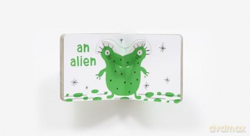 Green Pop (With 6 Playful Pop-Ups!): A Pop-Up Board Book (Color Pops) - Aurore Petit [KSIĄŻKA]