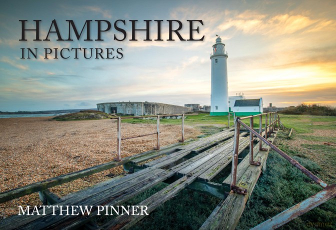 Hampshire in Pictures - Matthew Pinner [KSIĄŻKA]