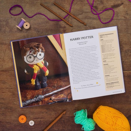 Harry Potter: Official Book of Crochet Amigurumi - Jody Revenson [KSIĄŻKA]