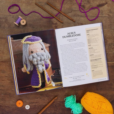 Harry Potter: Official Book of Crochet Amigurumi - Jody Revenson [KSIĄŻKA]