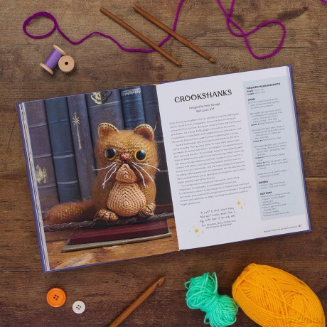 Harry Potter: Official Book of Crochet Amigurumi - Jody Revenson [KSIĄŻKA]