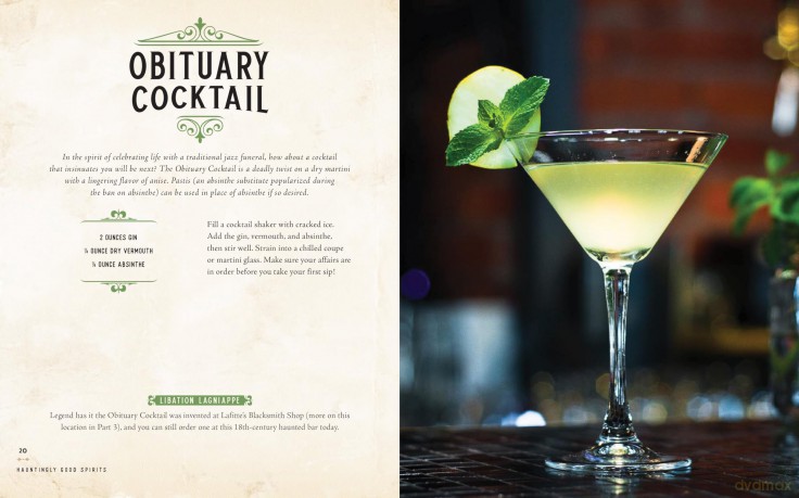 Hauntingly Good Spirits: New Orleans Cocktails to Die For - Sharon Keating [KSIĄŻKA]