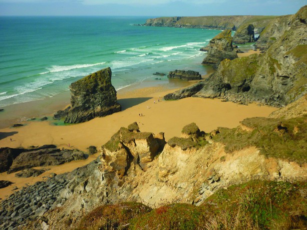 Hidden Landscapes of the South West Coast Path: Walk-Explore-Discover - Ruth Luckhurst [KSIĄŻKA]