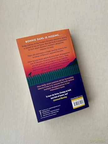 Holly: The No. 1 Bestseller, now in paperback - Stephen King [KSIĄŻKA]