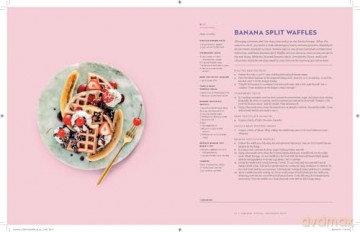 Jenna Rae Cakes at Home: Our Favourite Recipes to Enjoy with Family and Friends - Ashley Kosowan [KSIĄŻKA]