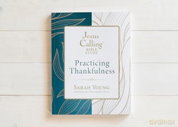 Jesus Calling: Practicing Thankfulness (Jesus Calling Bible Studies) - Sarah Young [KSIĄŻKA]