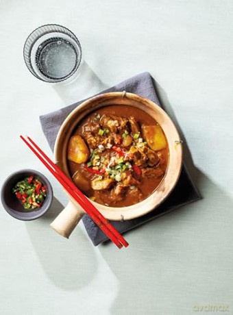 Jimmy's Smoking Wok: Takeaway favourites to help you get your wok on! - Jimmy Lee [KSIĄŻKA]