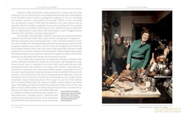 Julia Child's Kitchen: The Design, Tools, Stories, and Legacy of an Iconic Space - Paula J. Johnson [KSIĄŻKA]