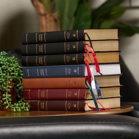 KJV Holy Bible: Giant Print with 53,000 Cross References, Deluxe Black Leathersoft, Red Letter, Comfort Print (Thumb Indexed): King James Version: Holy Bible, King James Version - Thomas Nelson [KSIĄŻKA]