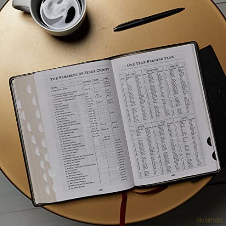 KJV Holy Bible: Giant Print with 53,000 Cross References, Deluxe Black Leathersoft, Red Letter, Comfort Print (Thumb Indexed): King James Version: Holy Bible, King James Version - Thomas Nelson [KSIĄŻKA]