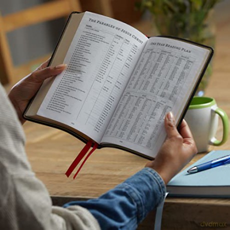 KJV Holy Bible: Thinline with Cross References, Black Bonded Leather, Red Letter, Comfort Print: King James Version - Thomas Nelson [KSIĄŻKA]