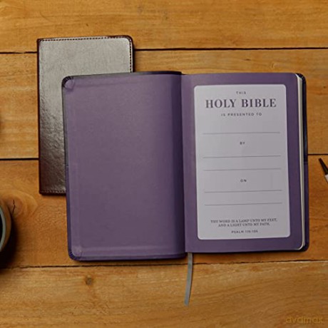 KJV Holy Bible: Value Large Print Thinline, Black Leathersoft, Red Letter, Comfort Print: King James Version: Holy Bible, King James Version - Thomas Nelson [KSIĄŻKA]