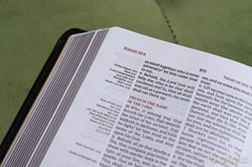 KJV, Thompson Chain-Reference Bible, Handy Size, European Bonded Leather, Black, Red Letter, Comfort Print: King James Version, Black, European Bonded Leather, Red Letter - Zondervan [KSIĄŻKA]