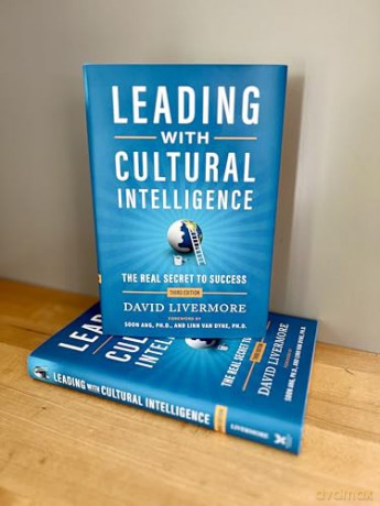 Leading with Cultural Intelligence 3rd Edition: The Real Secret to Success - David Livermore [KSIĄŻKA]