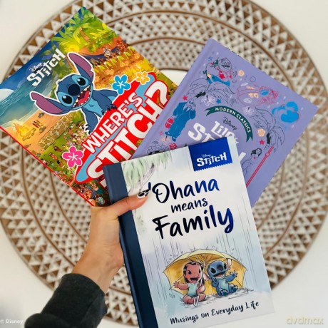 Lilo & Stitch (Disney Modern Classics): A deluxe gift book of the film - collect them all! - Sally Morgan [KSIĄŻKA]