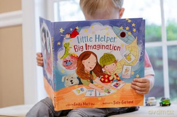 Little Helper, Big Imagination - Emily Morrow [KSIĄŻKA]