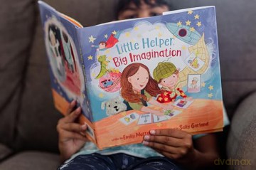 Little Helper, Big Imagination - Emily Morrow [KSIĄŻKA]