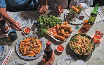 Madame Vo: Vietnamese Home Cooking from the New York Restaurant - Jimmy Ly [KSIĄŻKA]